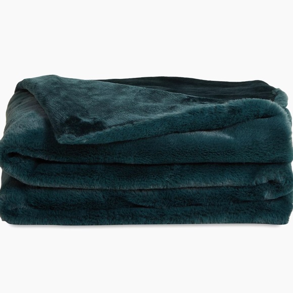 UnHide Lil Marsh in Emerald Kitten, UnHide Lil Marsh Blanket, UnHide Blanket - Picture 1 of 8